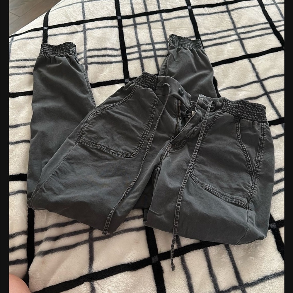 American Eagle Outfitters Gray Cargo Pants